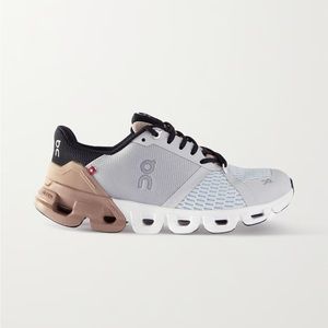 Women’s 6.5 ON clouds